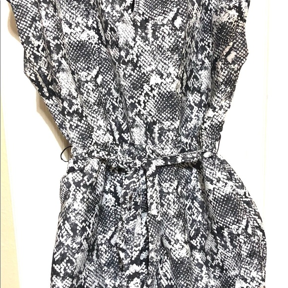 Motherhood maternity snakeprint ombré belted batwing blouse top size small - Picture 6 of 10